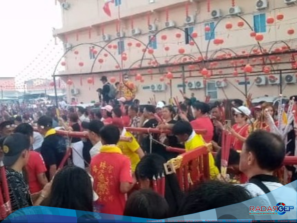 Festival Bakar Tongkang Bawa Berkah Buat UMKM Sungai Bakau